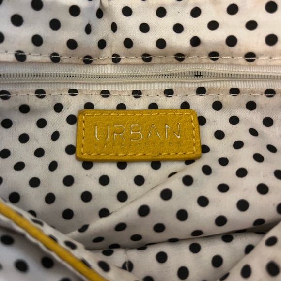 Urban Expressions Yellow Nala Tassel Zip Clutch - Picture 3 of 6